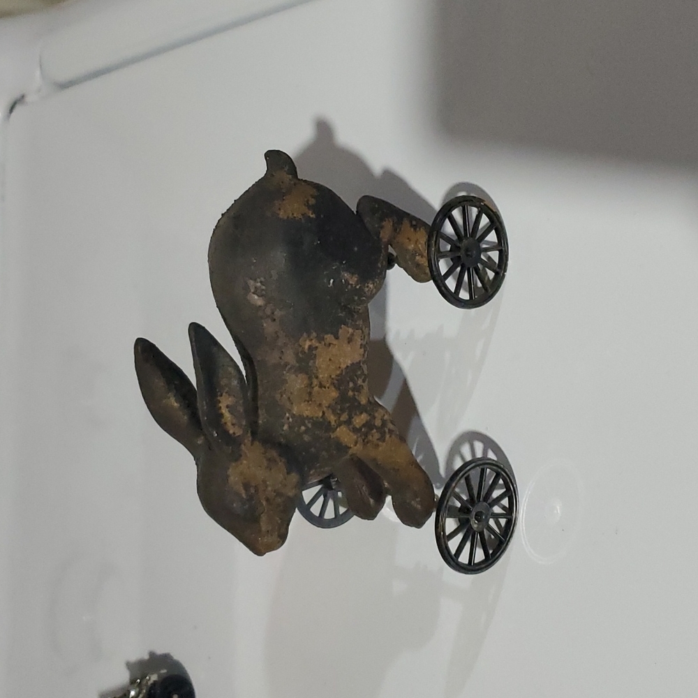 Primitive Rolling Rabbit